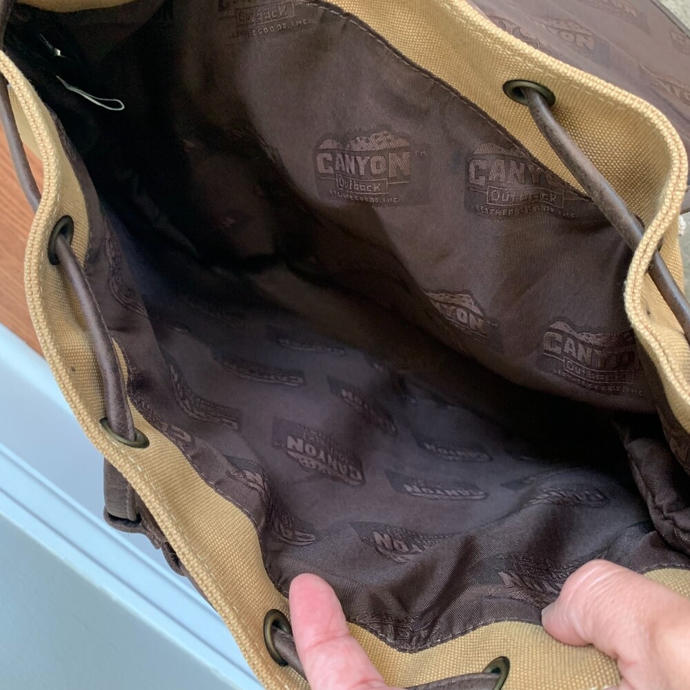 Canyon Outback VTG Leather Canvas Backpack Cinch Buckle Brown Tan Classic 90s - Picture 12 of 12